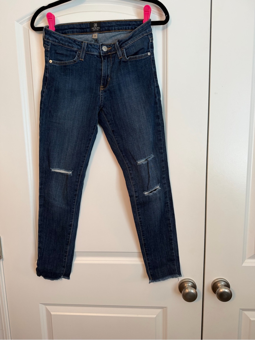 Just Black Women's Dark Blue Skinny Jeans with Knee Rips